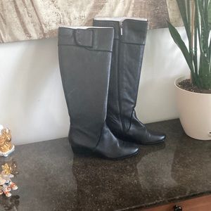 Textured leather wedge riding boots